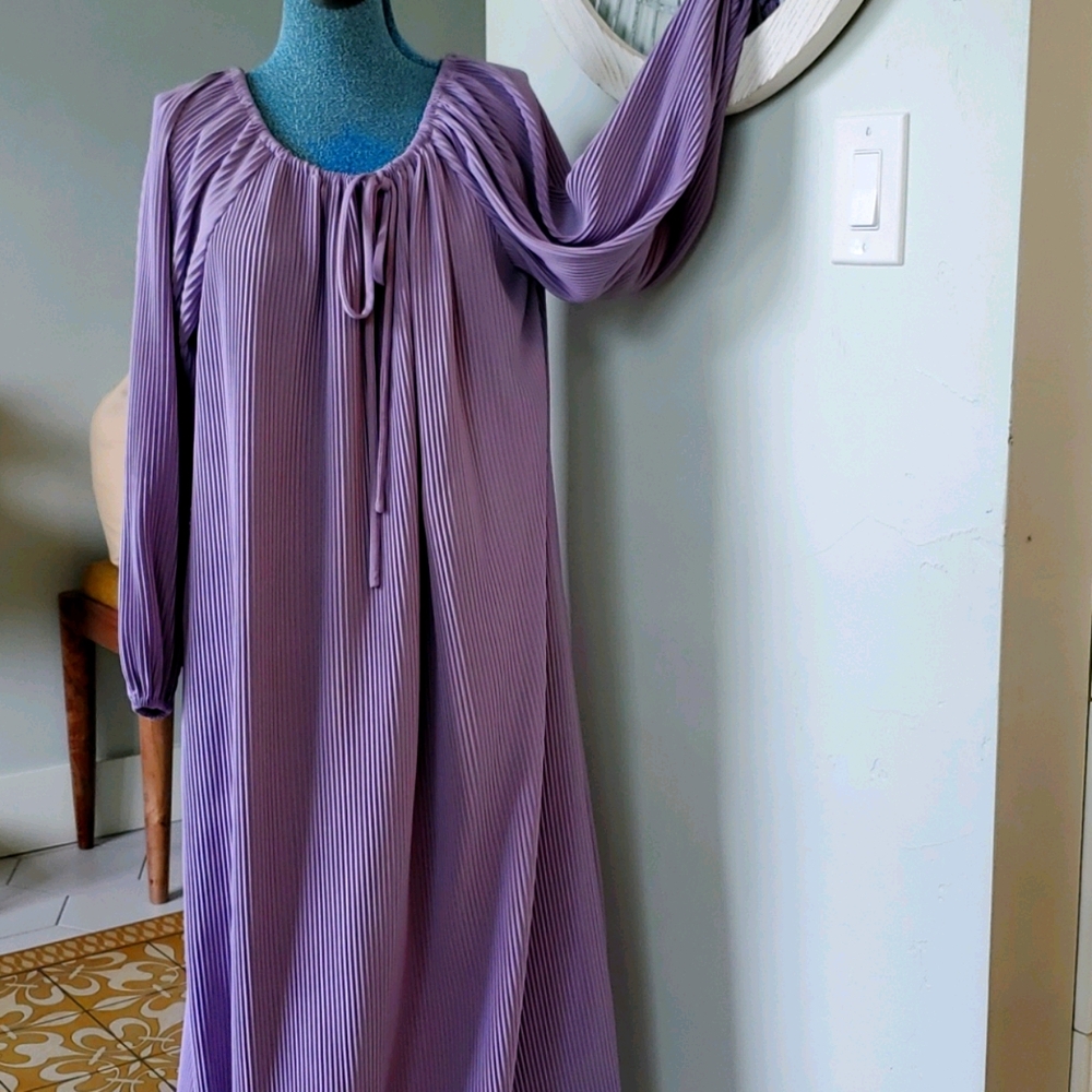 Vintage Trifles Styled by Doriau House Coat